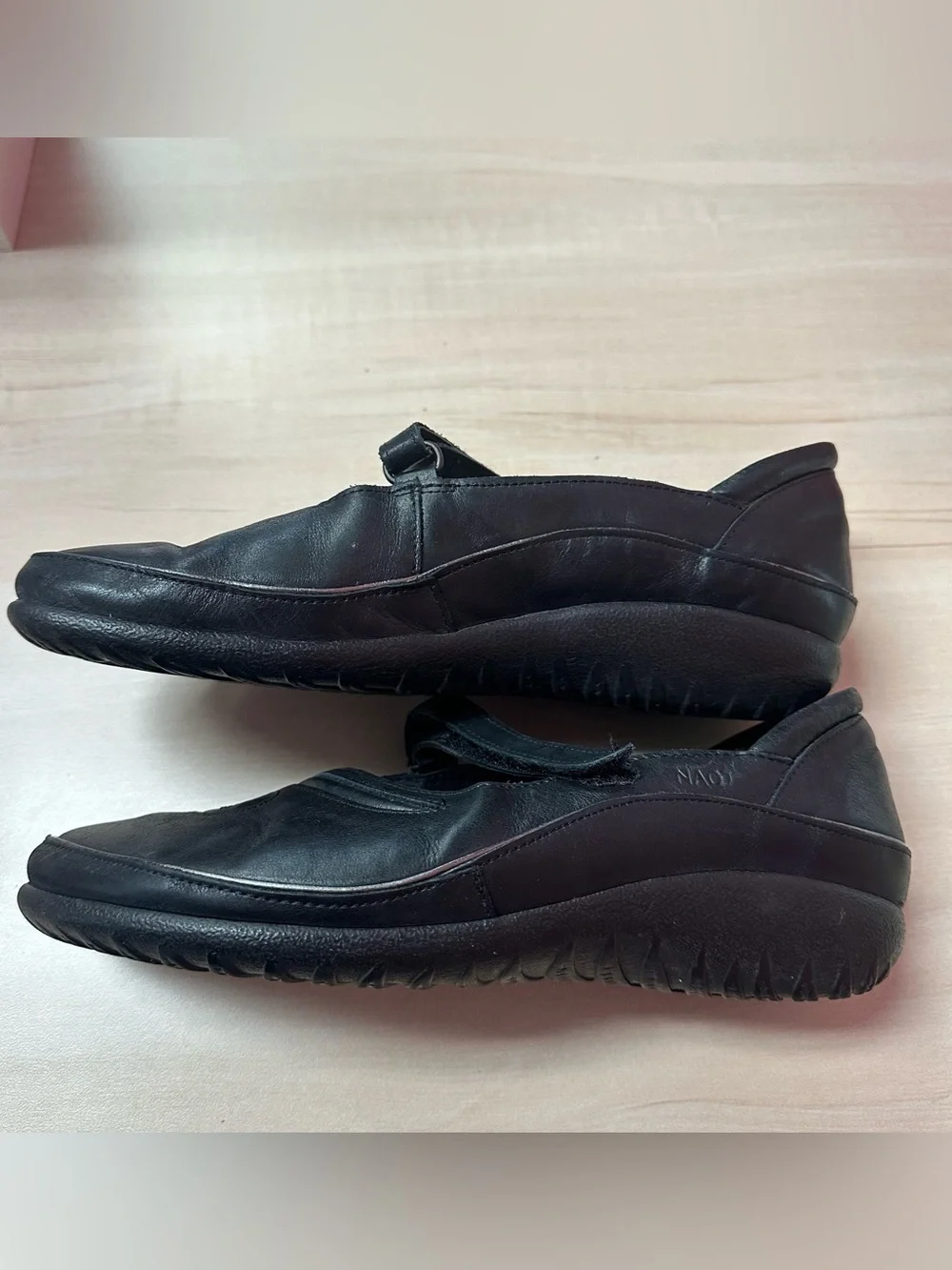 Naot Women’s Black Mary Jane Comfort Flats - Picture 6 of 9